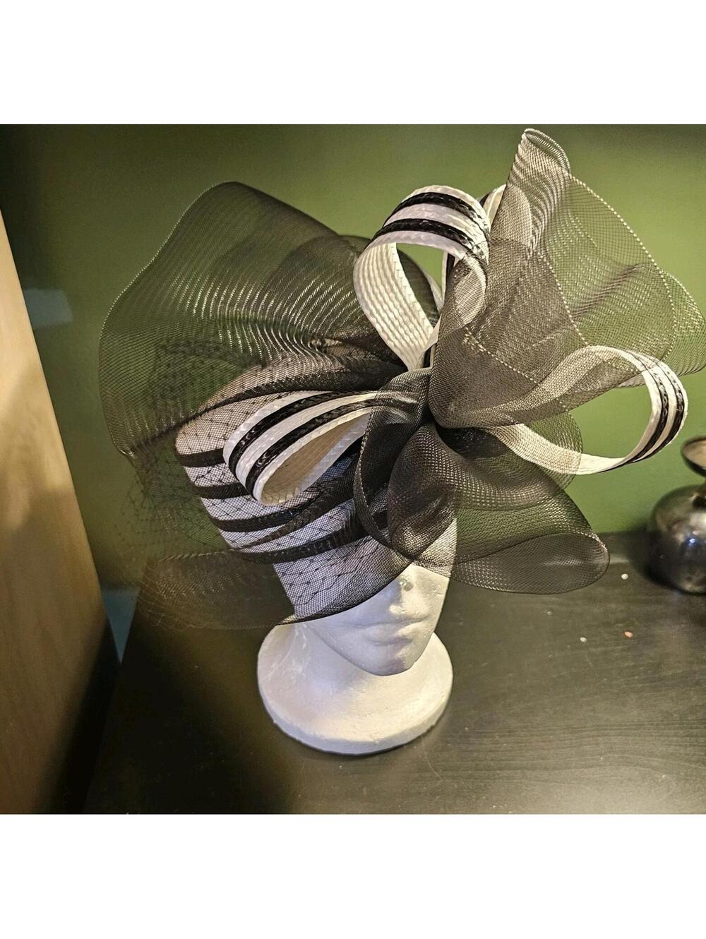 Fascinator Hat Black White Mesh Ribbon Woven Stripe 12"d x 6"t Wedding Whimsical